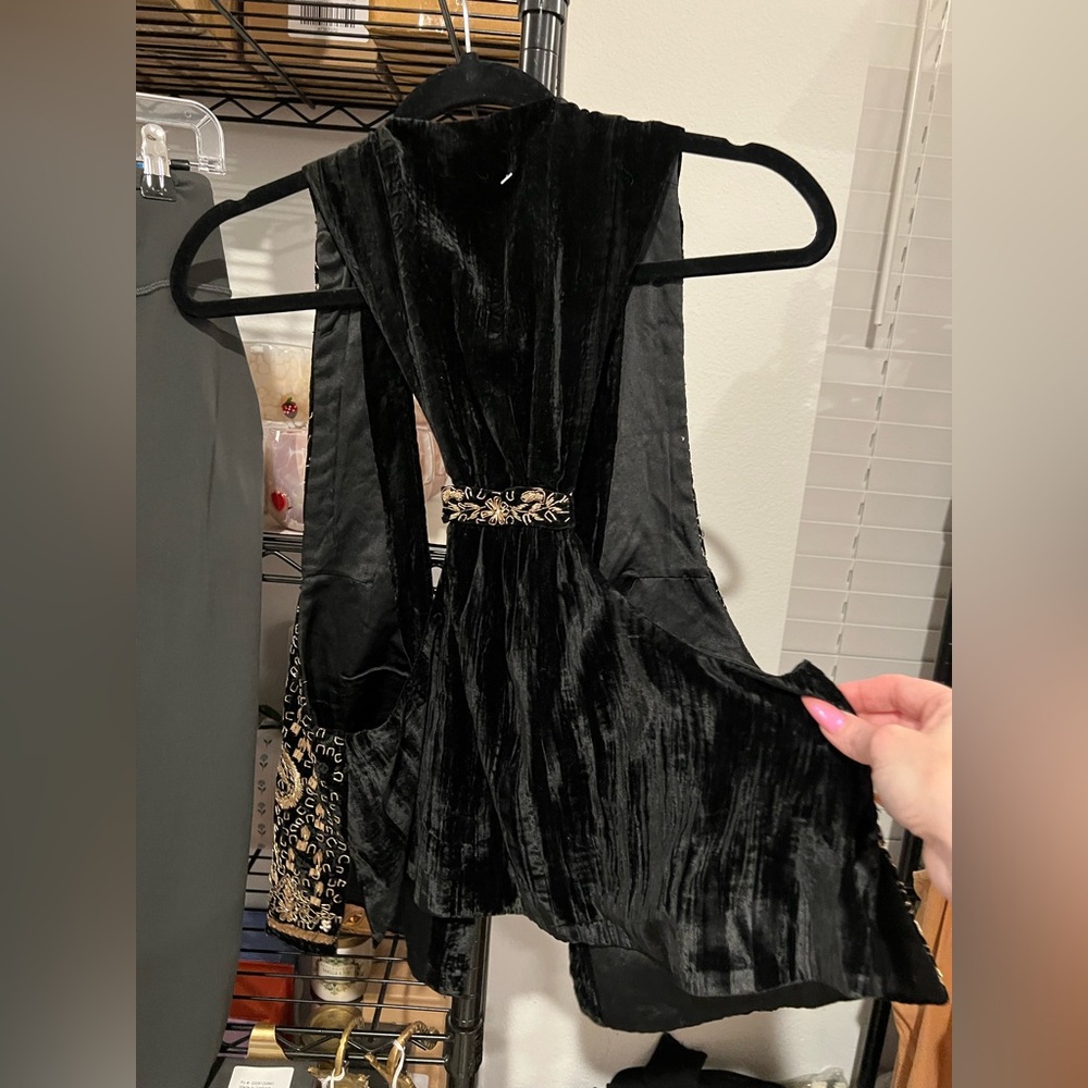Free People Giselle Bohemian Velvet Beaded Vest, MED NWOT - Picture 8 of 8